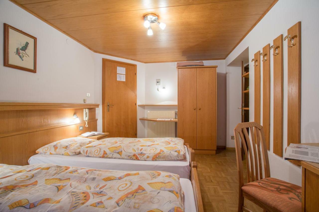 Gasthof Specker Hotel *